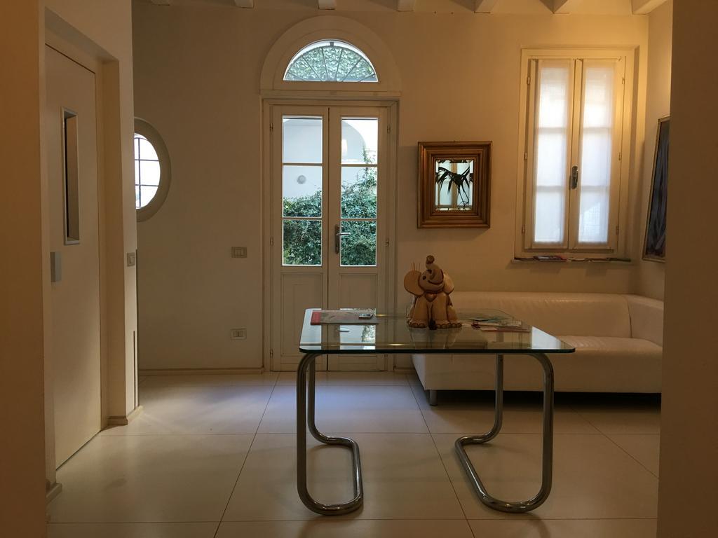 Domus Nova Residenza Il B&B Mantova Exteriör bild