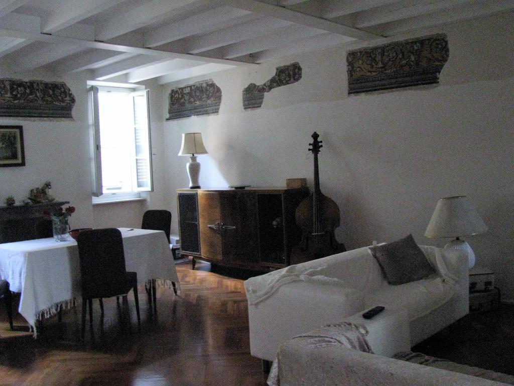 Domus Nova Residenza Il B&B Mantova Exteriör bild