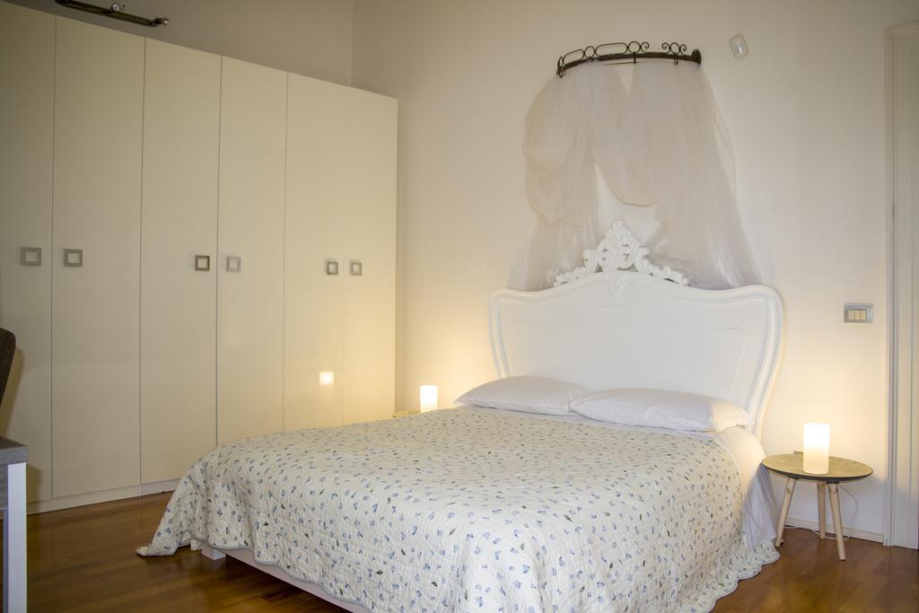 Domus Nova Residenza Il B&B Mantova Exteriör bild