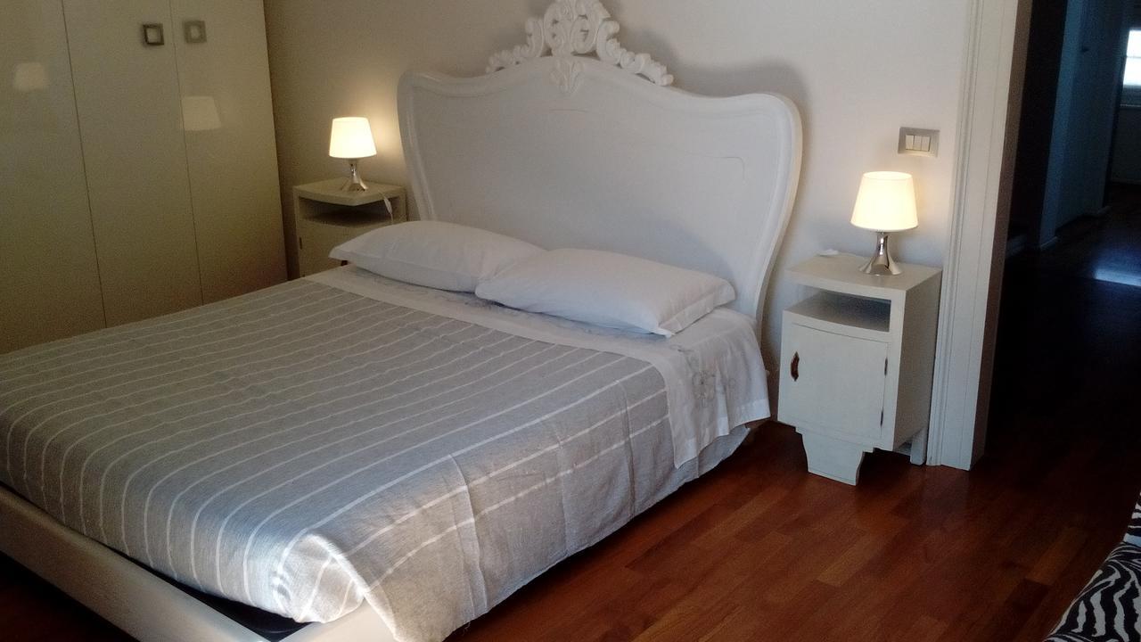 Domus Nova Residenza Il B&B Mantova Exteriör bild